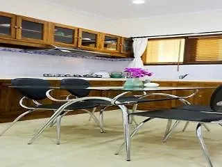 Bali Paradise Apartahotel 2*